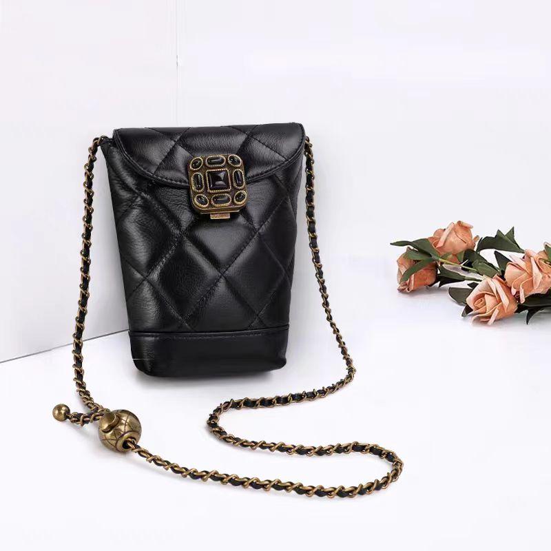 

New Women s Bag 2026 Fashiable, Luxury, and Beautiful Bag, Versatile for Daily Use, One Shoulder Crossbody Bag чорний
