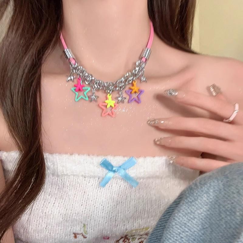 2025 High-End Gothic Punk Necklace: Y2K Dark Style Clavicle Chain for Women