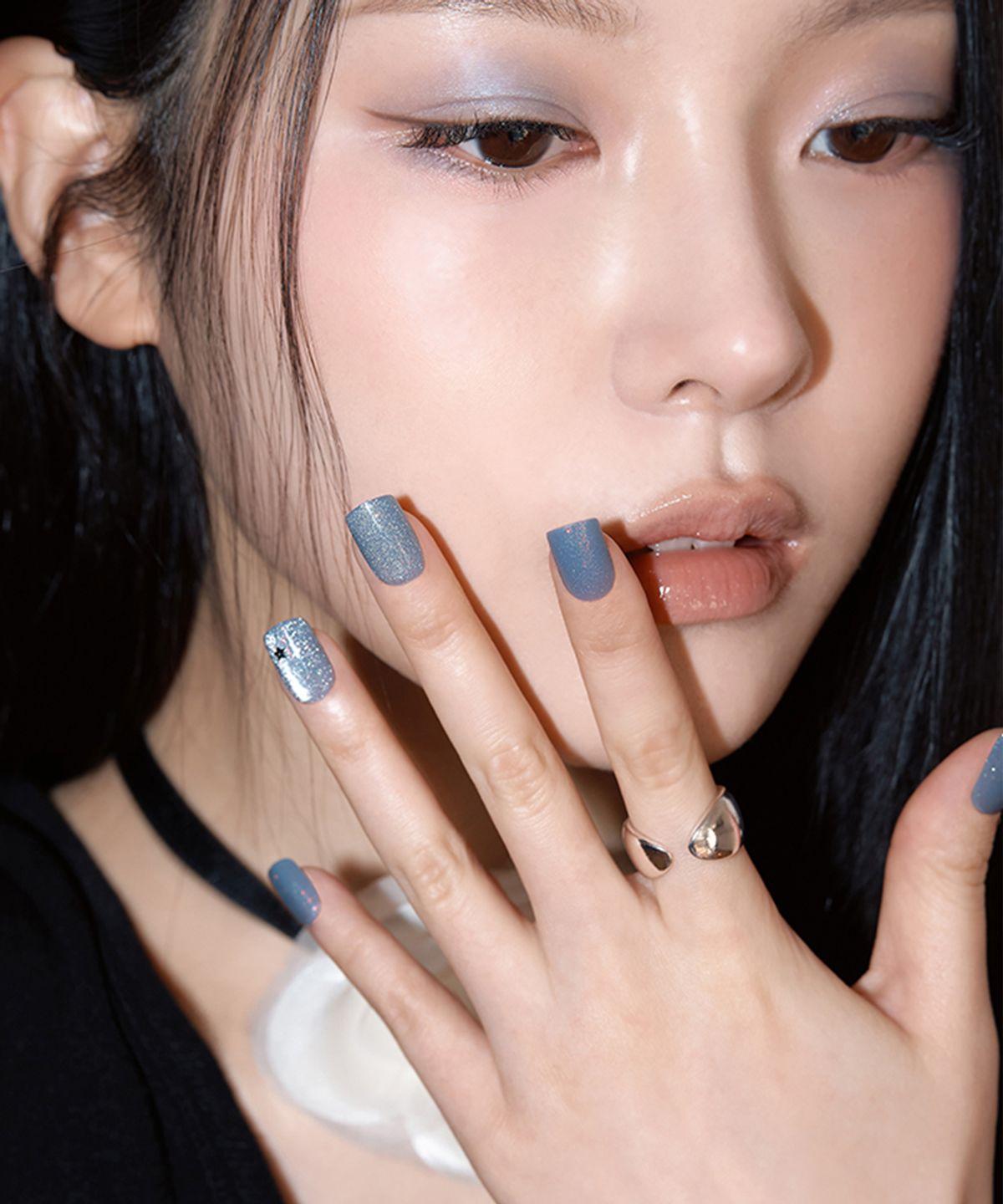 Reusable Glam Nail Tips Cherry on Top (Regular)