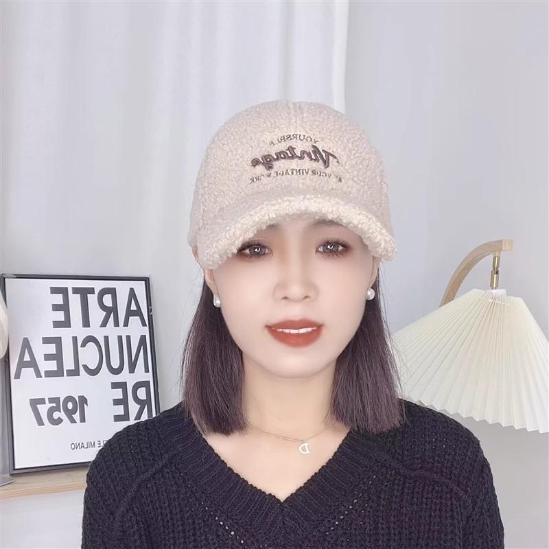 

Женская зимняя бейсболка из плюша ягненка, новая модная универсальная шапка, осенне-зимняя пушистая шапка M（56-58cm）