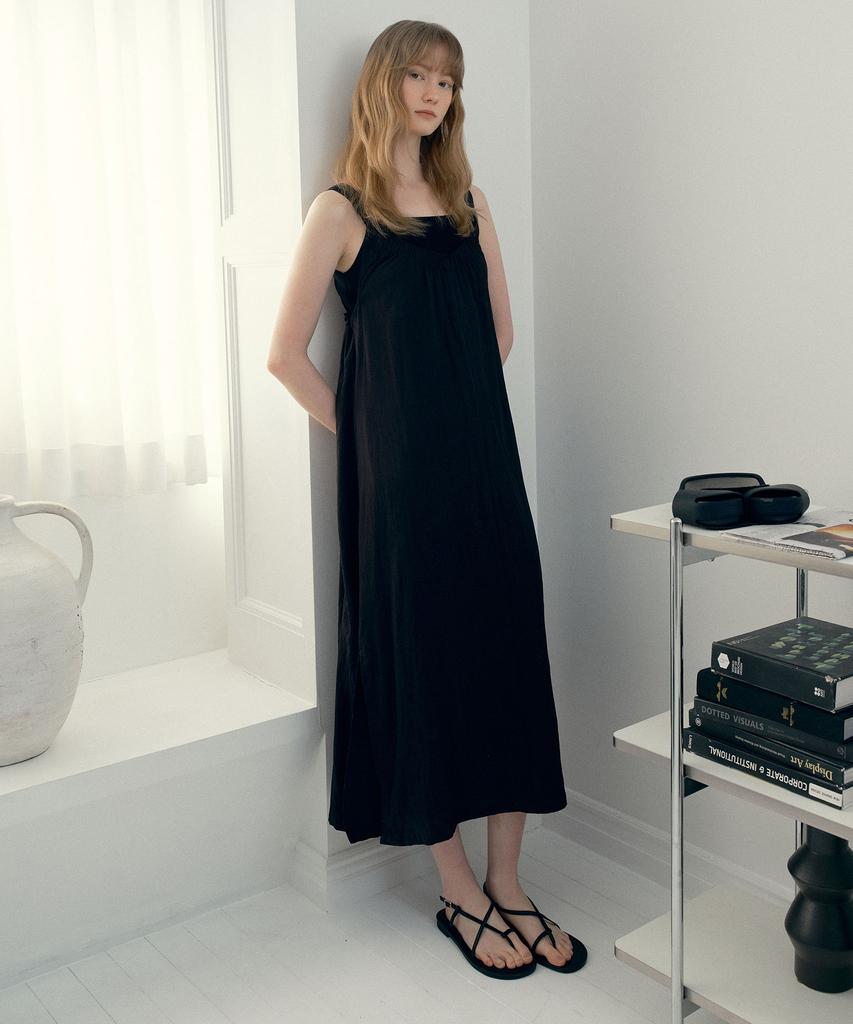 Mind Bridge Woman [W] V-Neck Black Sleeveless Long Dress