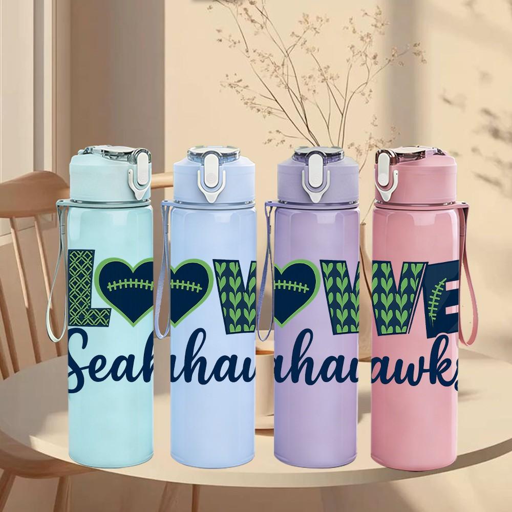 1PC Love Seahawks Football Logo 750ml Color Plastic Sports Water Bottle Leakproof Flip Straw Lid Suitable for Sports Office Home Use