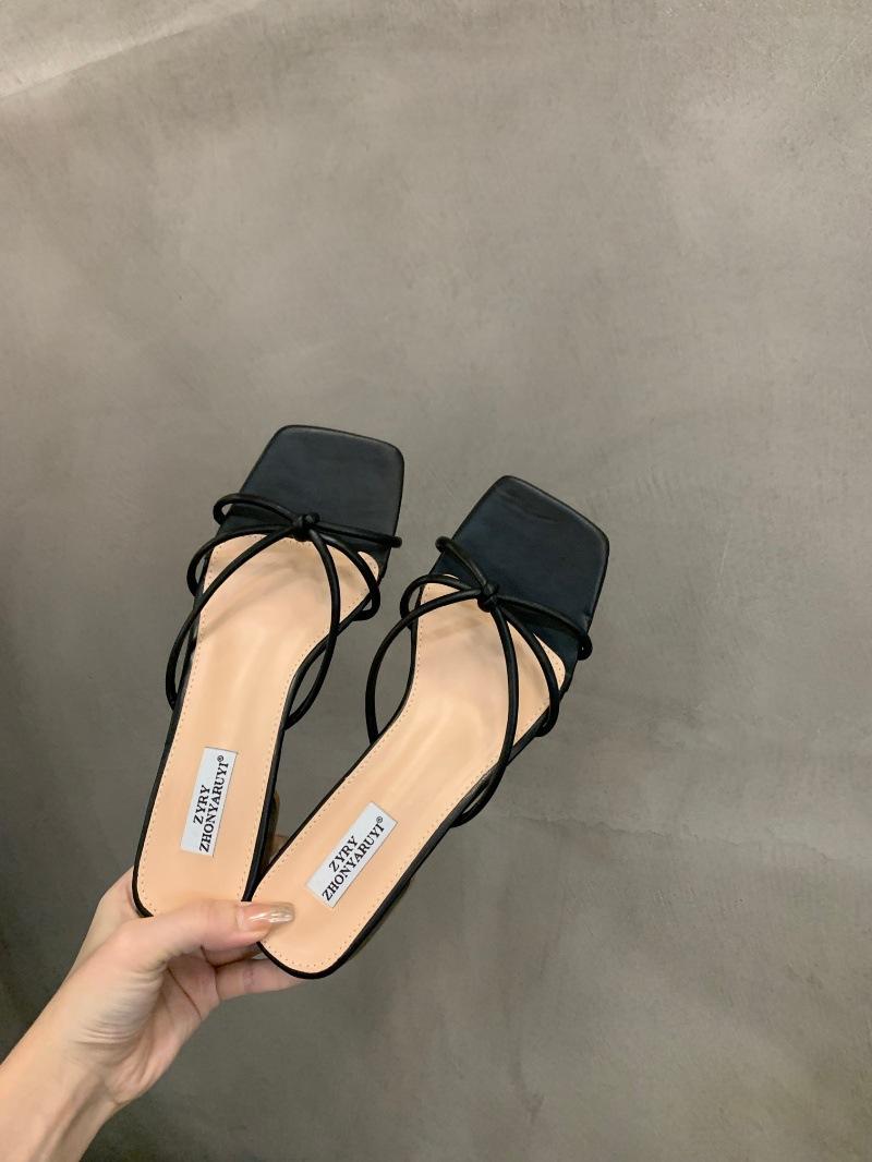 

Туфли на толстом каблуке, французские маленькие крутые тапочки, обувь феи, носить 2024, новые летние сандалии серебристого цвета, с темпераментом, для юбки 35 чёрный