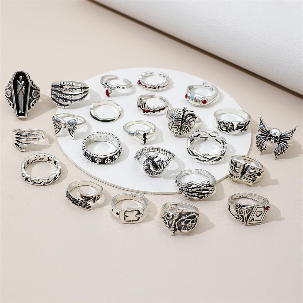 European and American Dark Fantasy Exaggerated Diamond-encrusted Poker Card Butterfly Crying Face Frog Organ Vintage Alloy ring23Set