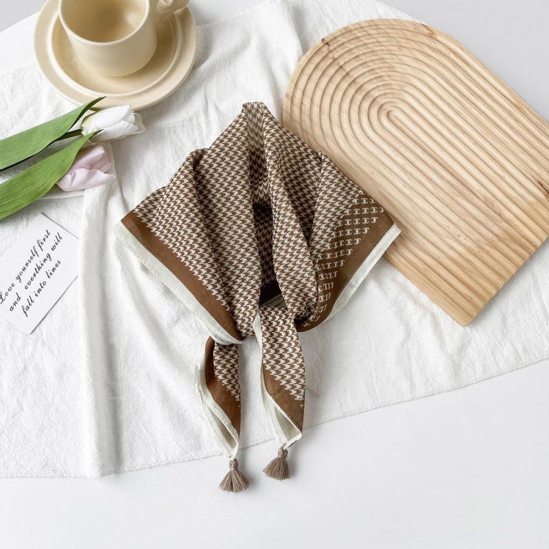 Small Fresh And Sweet Silk Scarf Square Scarf High-End Cute Style With Cotton And Linen Small Square Scarf Women'S Scarf Fringed Pendant