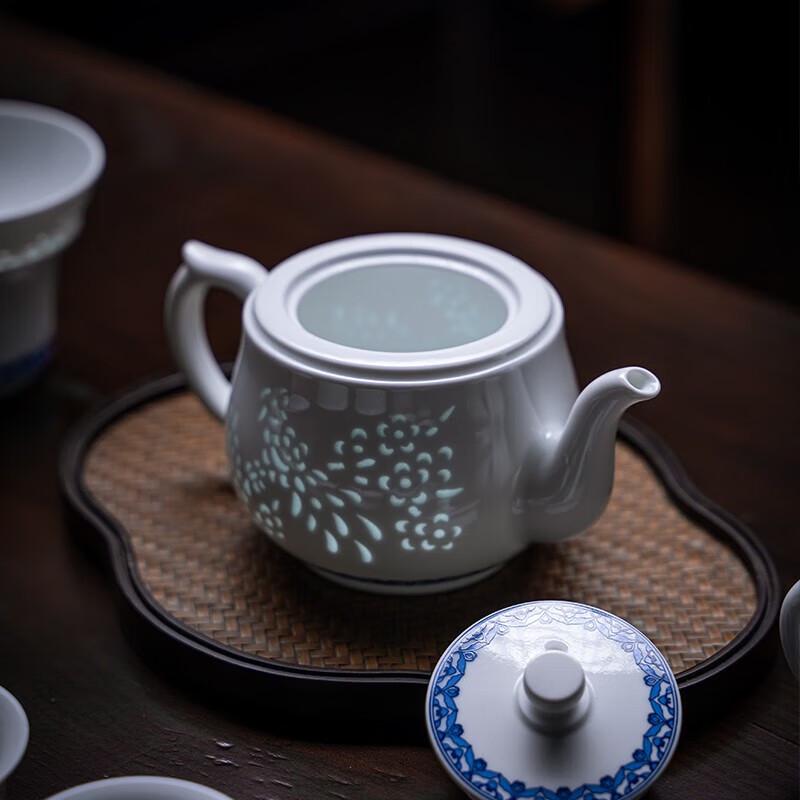 Fuyu Ceramic Jingdezhen 10-Piece Chinese Tea Set