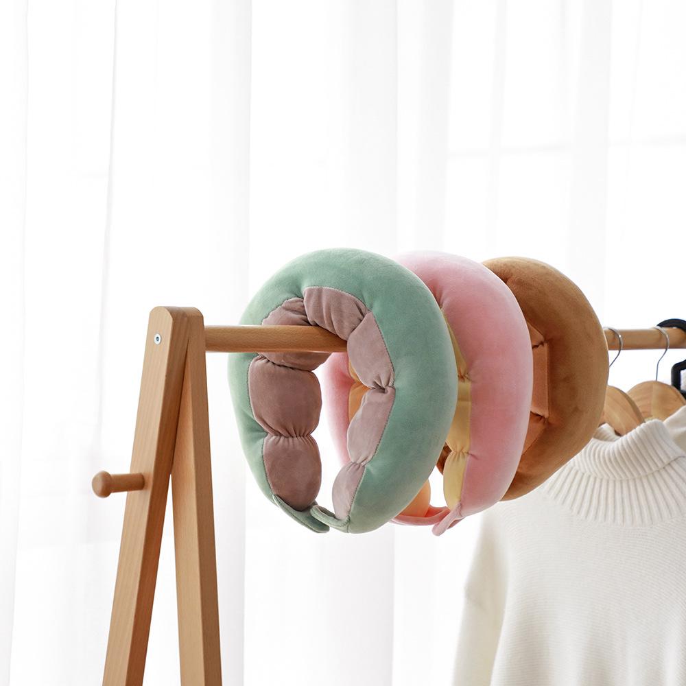 Niestandardowa kreskówkowa pluszowa poduszka pod kark w kształcie litery U na podróże na świeżym powietrzu – przenośny zagłówek z bawełny PP