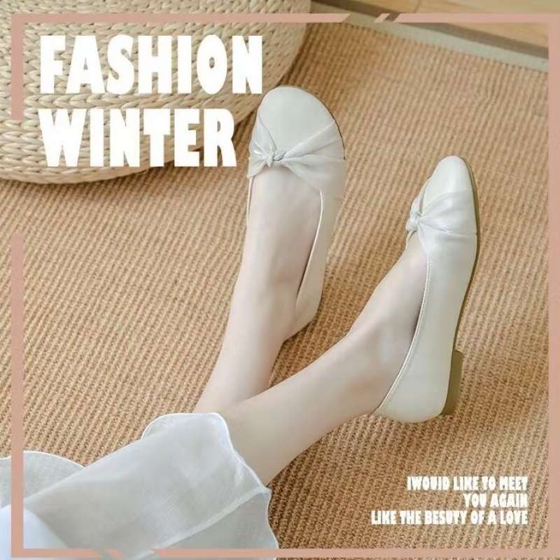 Nuovi scarpe basse da donna primaverili in pizzo versione coreana a punta bassa a calzare singolo scarpe Mary Jane a lato morbido tipo fata scarpe da ballo Doudou