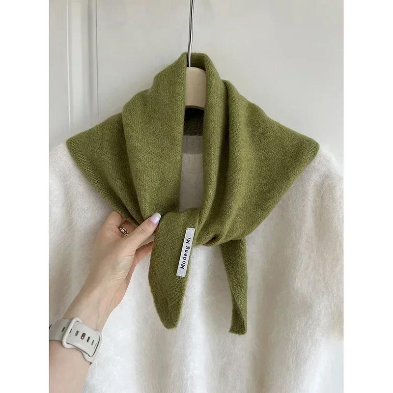 

British Korean Style Niche Wool Knitted Triangular Scarf Women Headscarf Knitted Scarf Multi-functional Warm Knitted Scarf синій