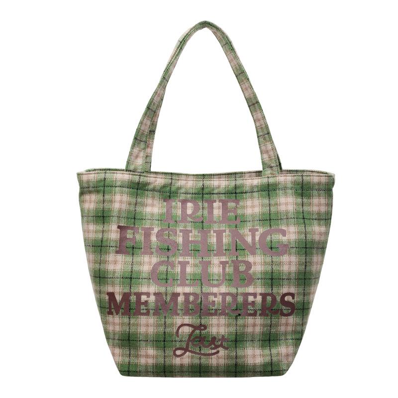 

Japanese Fresh Gingham Shoulder Tote: Large Capacity, Artistic Korean Style Women s Commuting Bag зелений