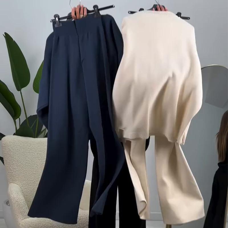 2025 Autumn Women's Versatile Loose Round Neck Sweater Set