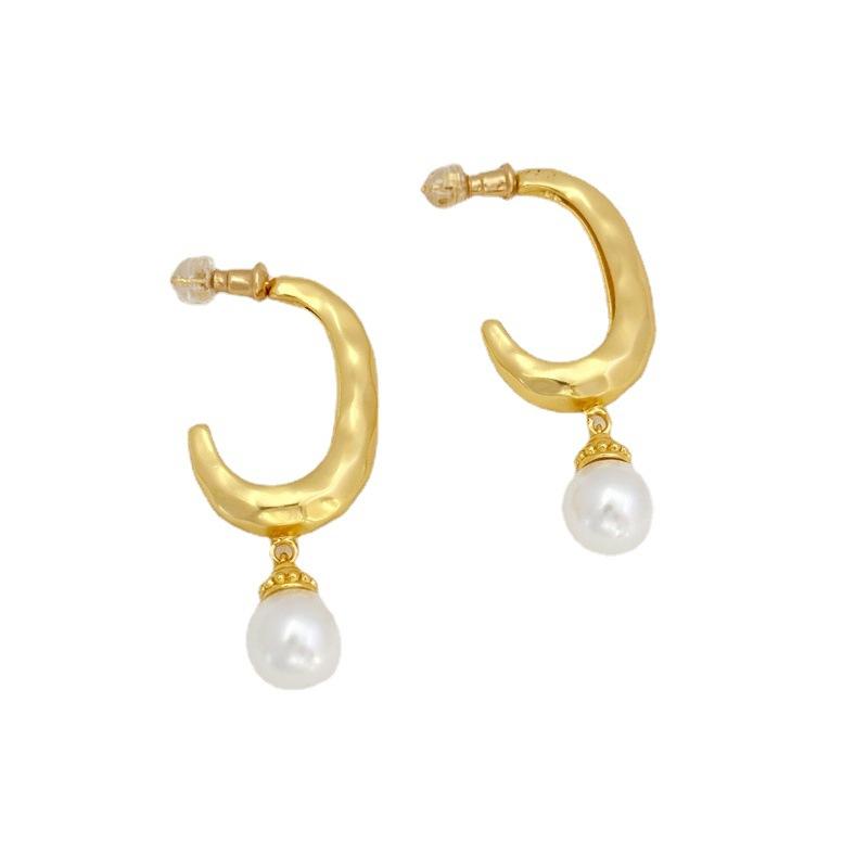 Fashion Texture Temperament Stud Earrings Women'S Irregular Freshwater Earrings Earrings