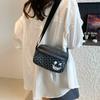 Spring new women's fashion simple personality casual large capacity fashionable messenger mobile phone shoulder small square bag