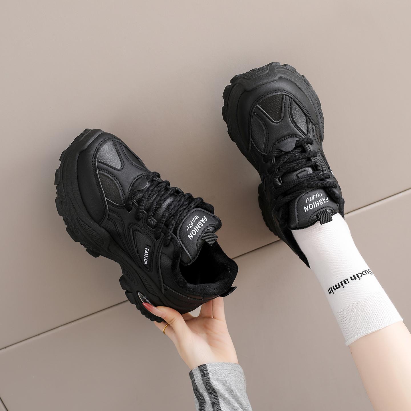 

Black dad shoes new winter velvet warm two cotton shoes thick sole heightening casual sports shoes 35