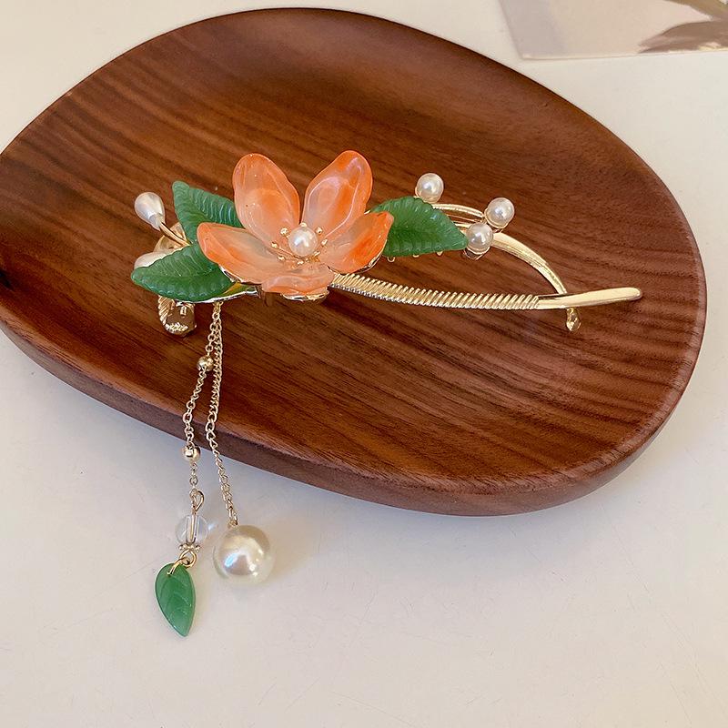 2023 Red Flocked Flower Tassel Hair Clip: High-End, Sweet & Versatile Women's Headdress Accessory