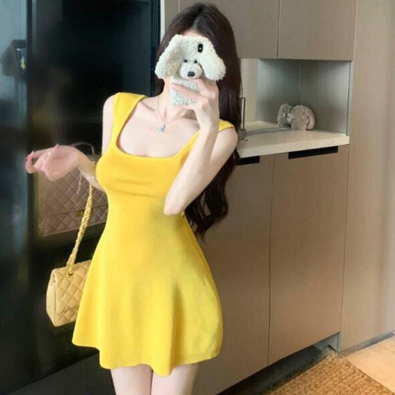 Sexy Yellow Square Neck Bodycon Dress With Hollow Out Details For Party Wear
