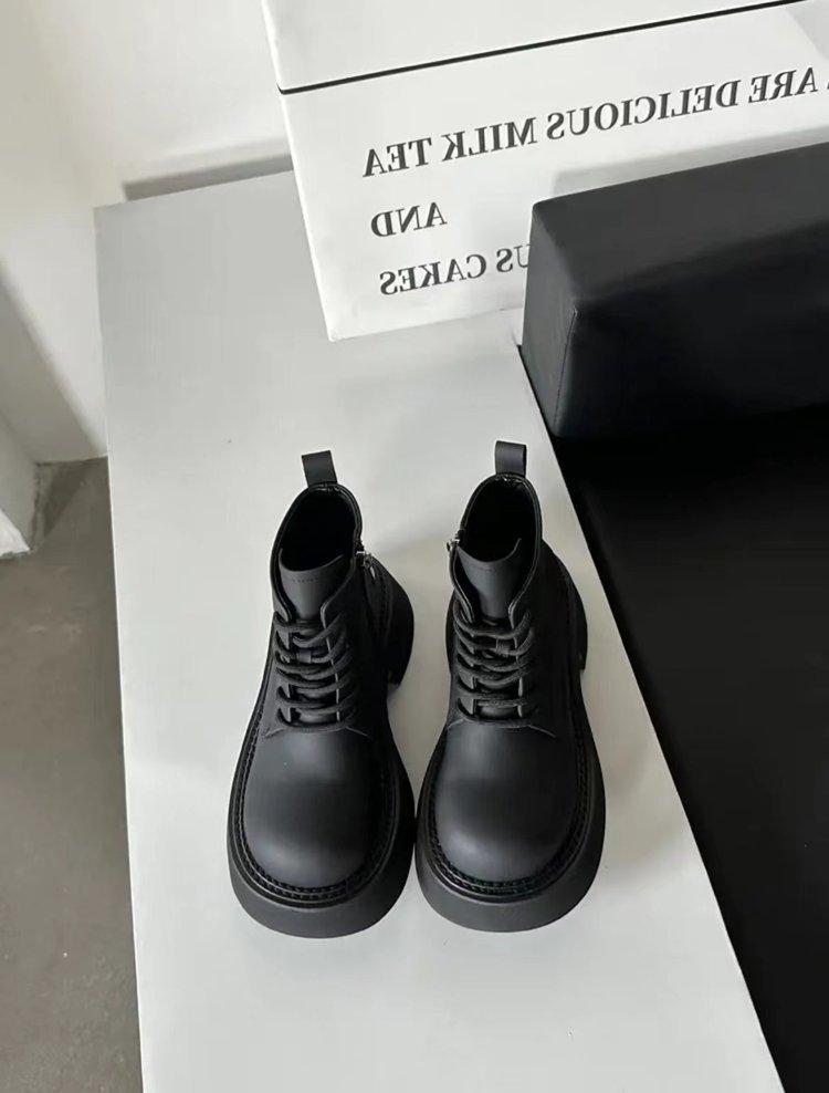 

Martin boots women s British style 2025 autumn and winter new big head heightened thick sole versatile handsome lace-up retro short boots 35