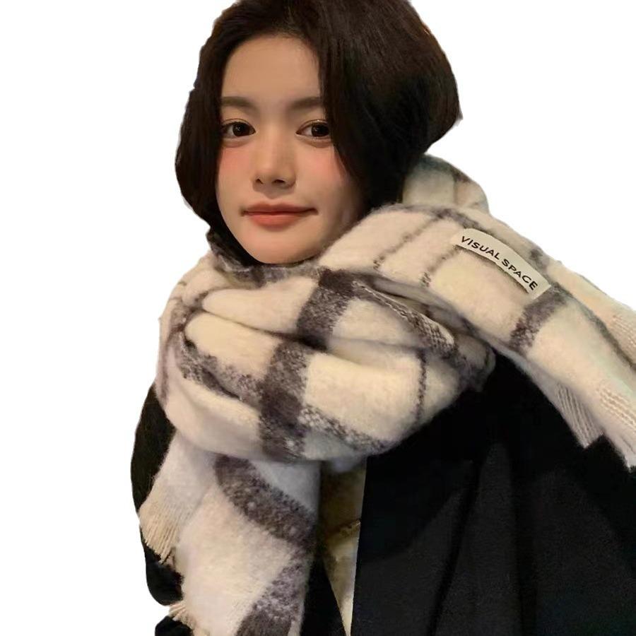 New Style Scarf for Girls Winter High end Korean Style Tassel Scarf To Keep Warm and Thickened Shawl Beige Trendy Versatile Soft and Waxy