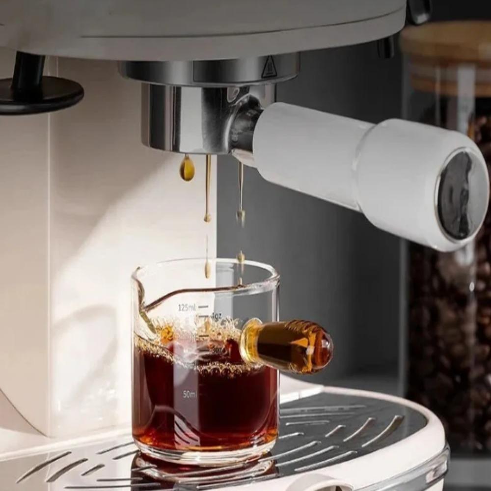 

Стеклянная мерная чашка со стеклянной ручкой. Кухонная чашка для приправ. Практичная кружка для эспрессо.