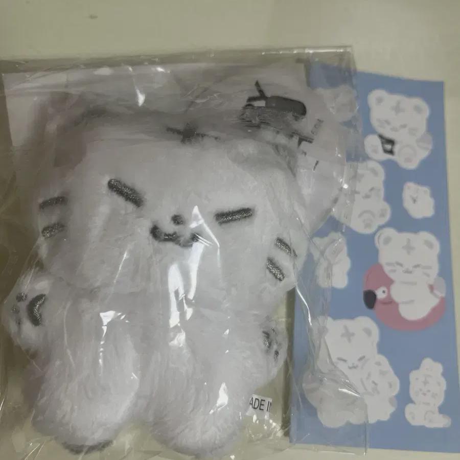 

Я хочу сделать куклу Seventeen Hoshi