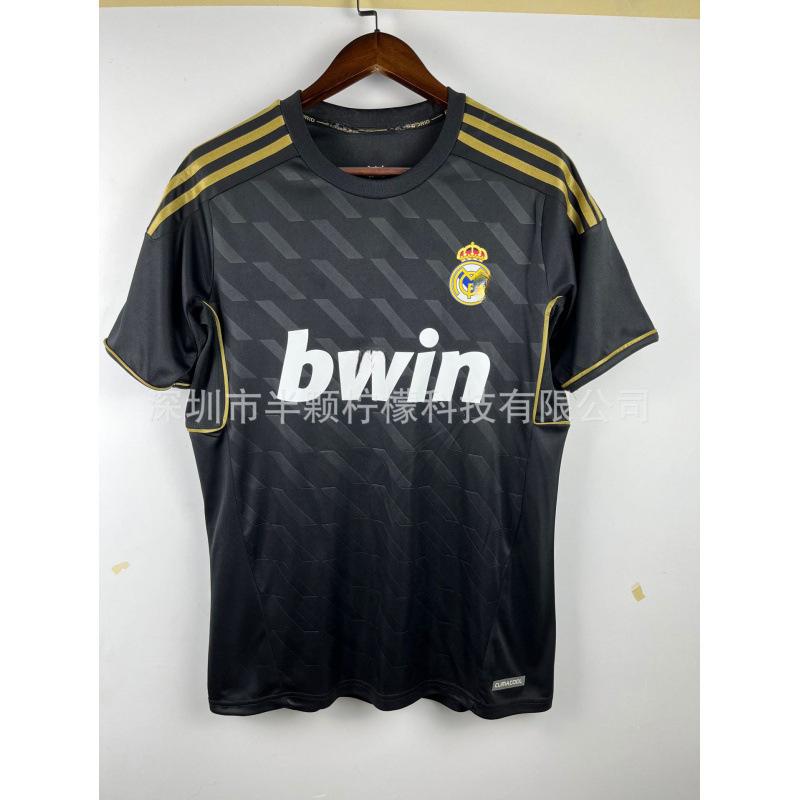 2006/07 season AC Milan home and away jersey No. 22 star KAKA retro jersey Barcelona short sleeve