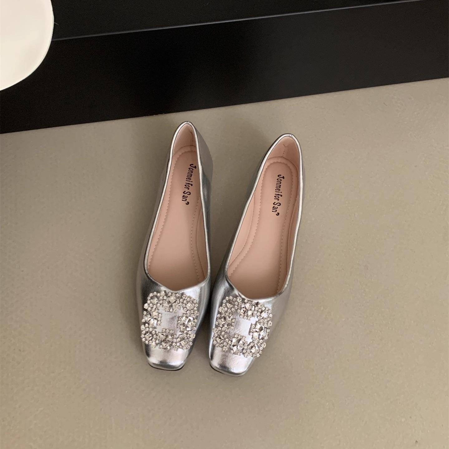 

French square head rhinestone shallow mouth single shoes women s 2025 new spring and autumn beanie shoes flat laden shoes Mary Jane evening shoes 39