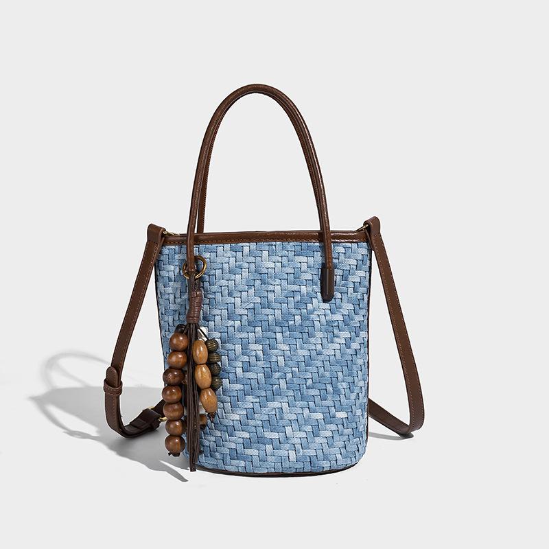 Niche Color-Block Woven Bag 2025 New Fashion Light Luxury Bucket Bag Single Shoulder Crossbody Bag Trendy Handbag