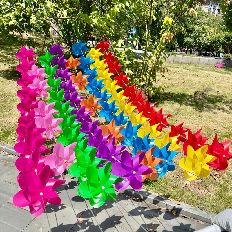 Six-Petal Pinwheel with Steel Wire: Outdoor Hanging Decoration for Festivals, Buildings, Scenic Spots, and Homestays