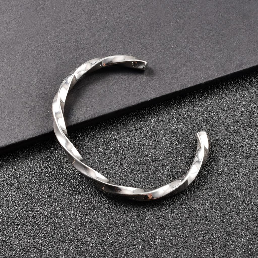 2026 Open Bracelet Women, New Classic Light Luxury Niche Plain Ring Exquisite Twist Bracelet Versatile