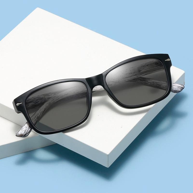 Outdoor UV Protection Presbyopia Sunglasses Fashion Square Frame Wood Grain Temples HD Shades Eyewear Classic Driving Shades