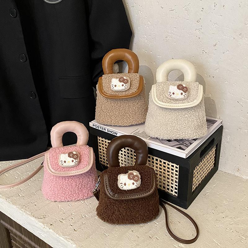 High-value Cute Cat Small Bag Women's Autumn and Winter New Furry Bucket Bag Fashionable Portable Messenger Bag