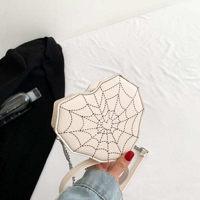 High-value New Sweet Girl Cool and Spicy Love Crossbody Bag Personality Bat Shiny Face Chain Shoulder Bag