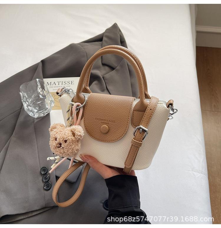 Fashion contrasting color portable small bag women's 2025 new fashion versatile commuter small tote bag single shoulder messenger bag tide