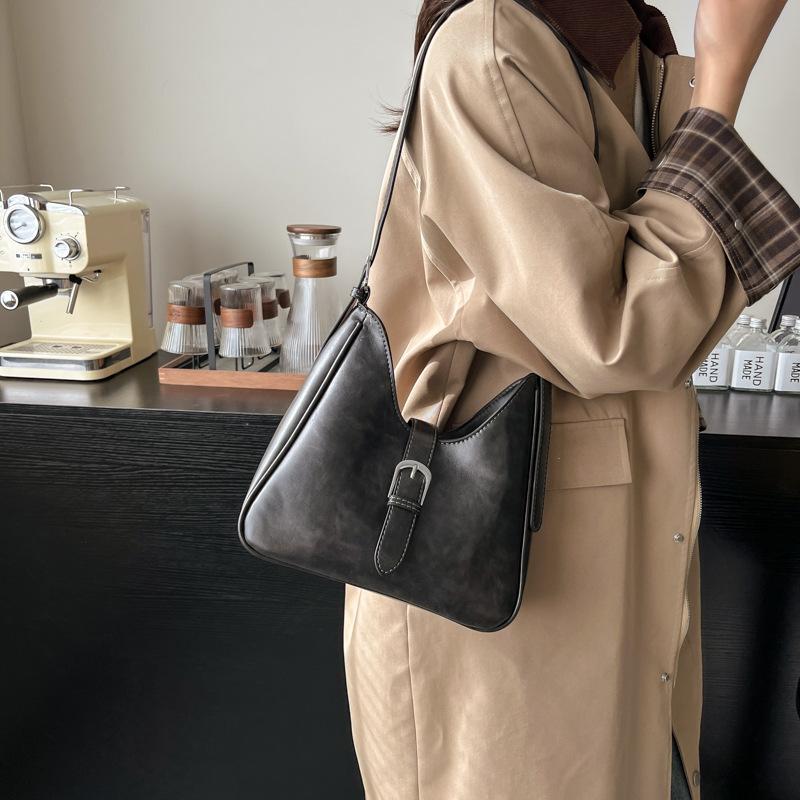 2025 new women's bag personalized large capacity underarm bucket bag feeling women's retro shoulder messenger bag