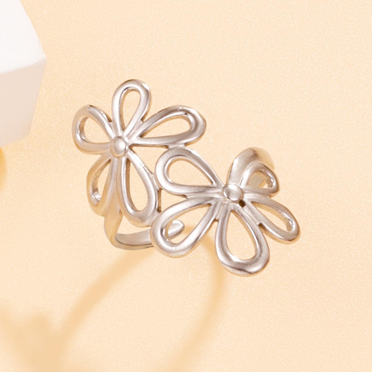 Stainless Steel Hollow Rose Open Flower Ring - Versatile Fashion Jewelry Gift