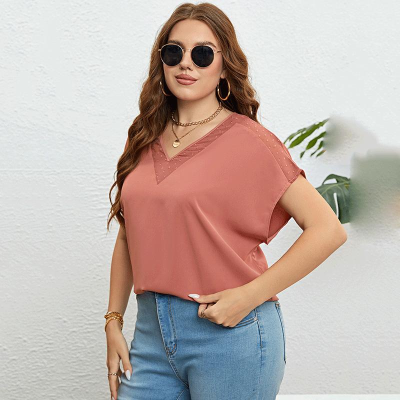 Летняя женская однотонная футболка с v-образным вырезом и короткими рукавами. Удобная — фото 4