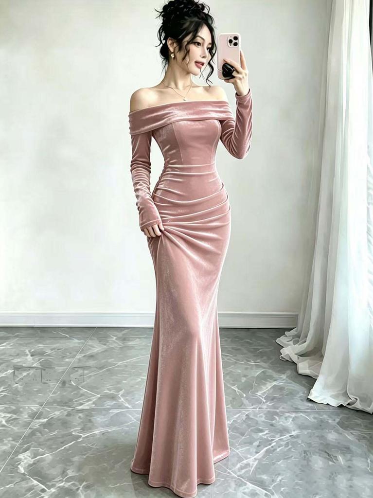 Autumn and winter new golden velvet one-word off-the-shoulder long-sleeved long-hip dress temperament women's skirt