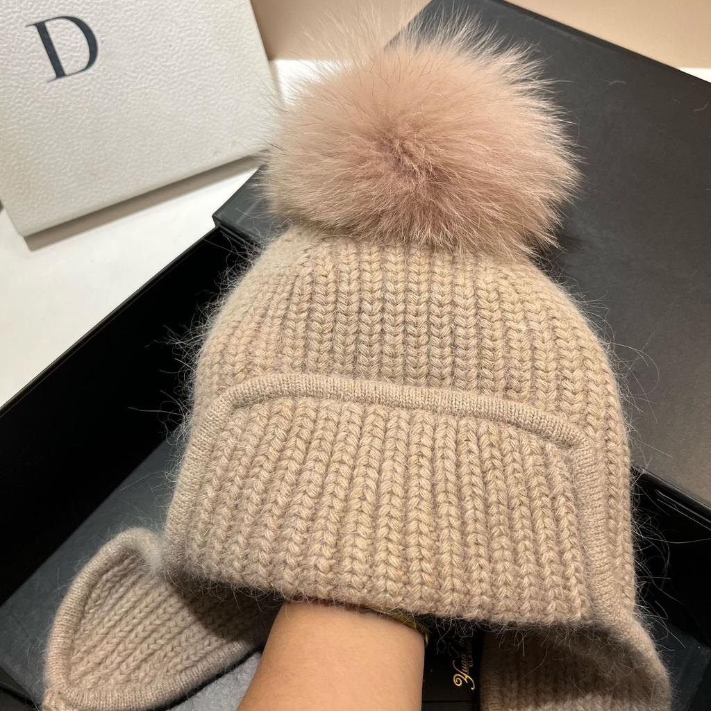 Iceland Same Winter Velvet Thickened Warm Rabbit Hair Ear Protection Hat Nordic Bag Face Fox Hairball Wool Hat