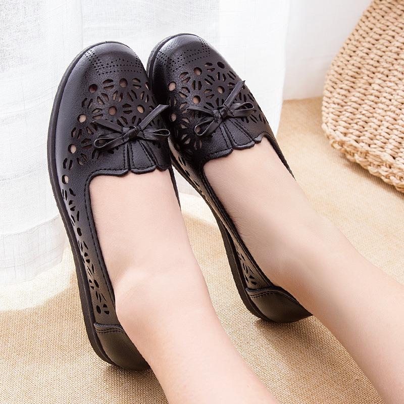 Spring Hollow Middle-aged Shoes Single Shoes Flat-soled Hole Sandals Soft-soled Elderly Leather Shoes Work Women's Shoes