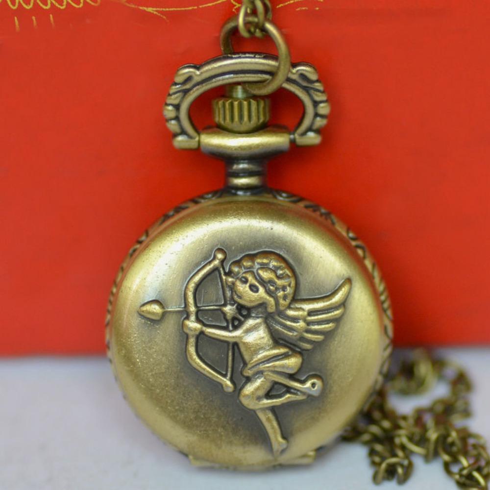 Creative Retro Flip Pocket Watch Personalized Three-dimensional Engraved Vintage Necklace Watch for Boys and Girls Commemorative Quartz Watch