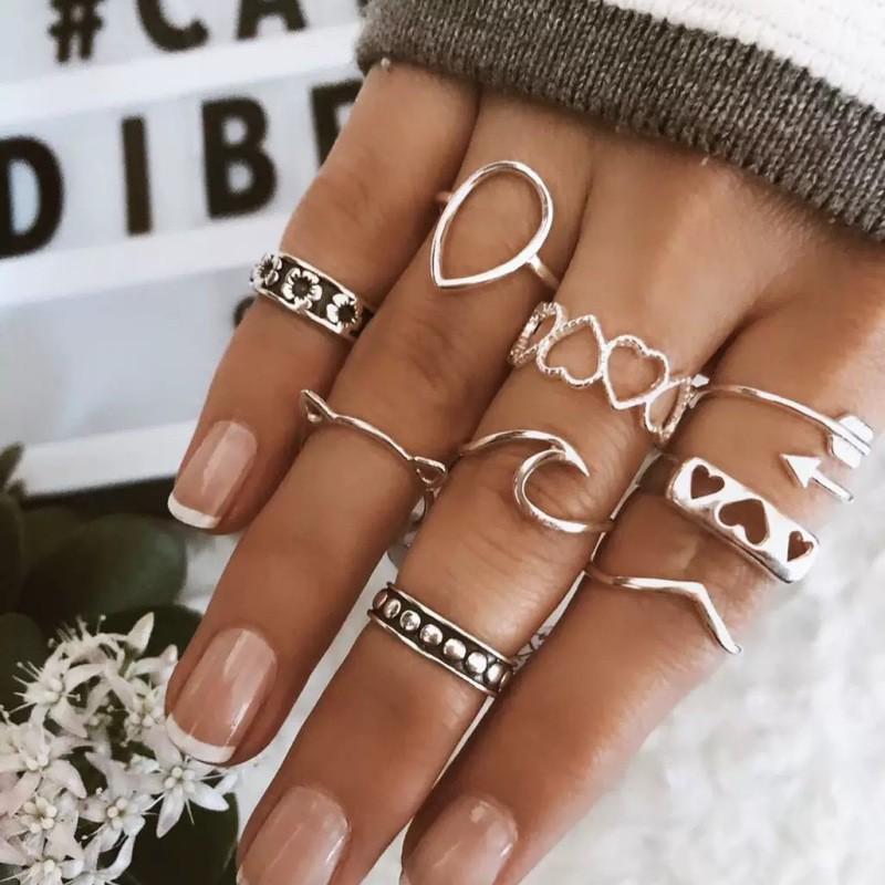 Retro Floral Carved Multi-Piece Stacking Ring Set