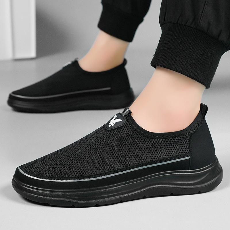 Modeschuhe für Herren Sommer heiß verkaufende Mesh-Schuhe, lässige Slipper, ausgehöhlte atmungsaktive Mesh-Schuhe für Herrenschuhe