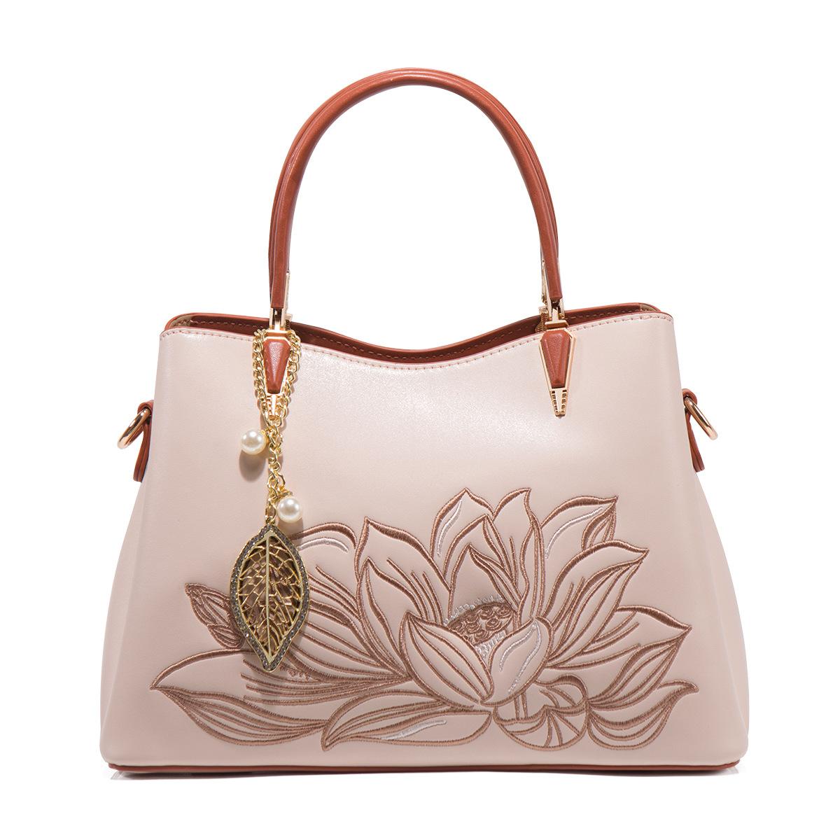 

New Chinese Mother S Day Send Mom Wedding Bag Bridal Bag High-End Atmospheric Embroidery Medium And Niche Women S Bag