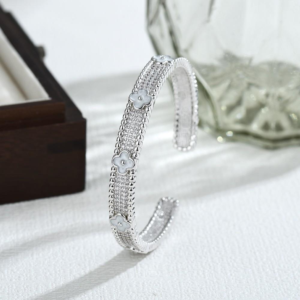 Hot-selling light luxury versatile CD bracelet Mori literary and artistic full diamond Seiko love bracelet