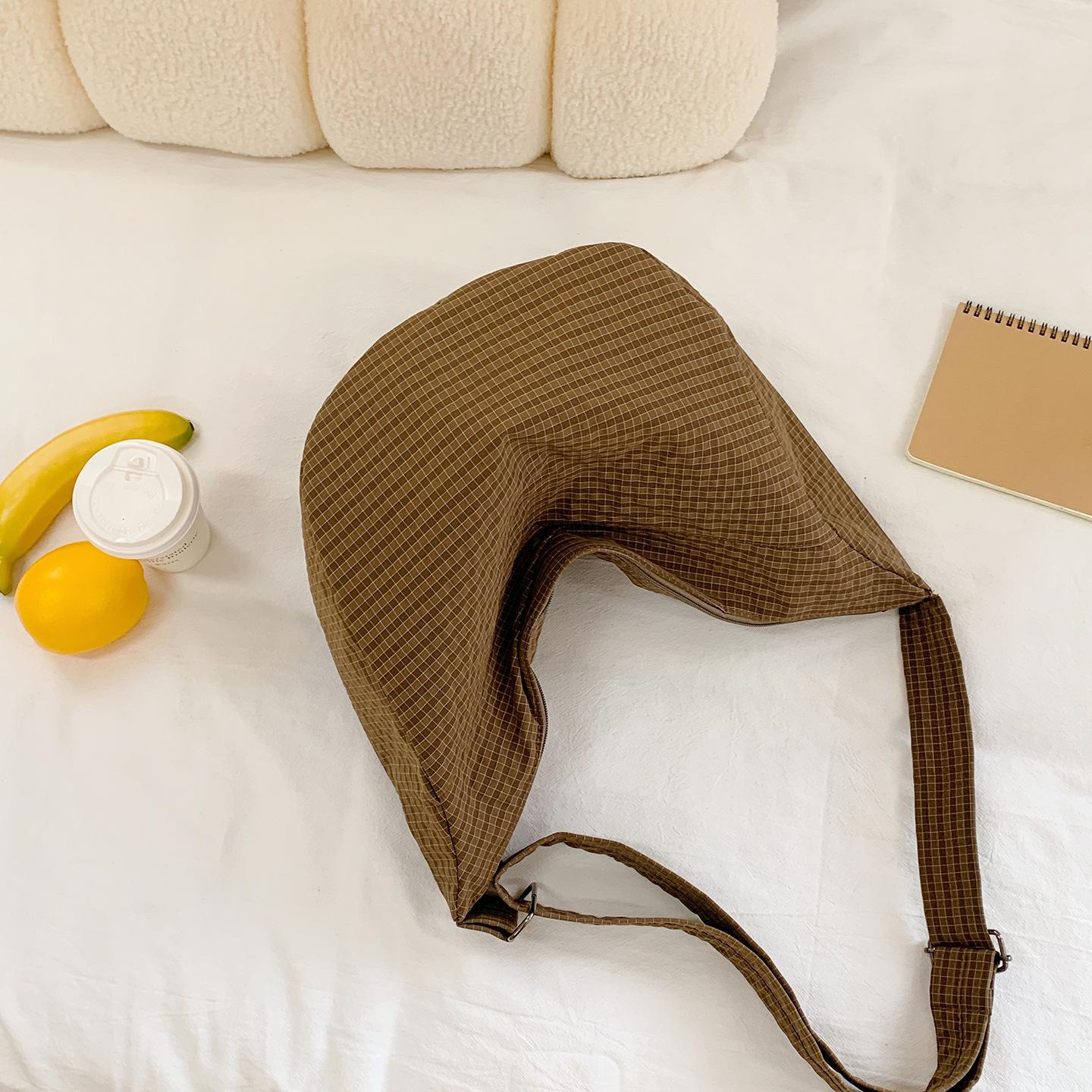 

2025 summer niche simple cloth bag bag fashion casual lazy style one shoulder casual trend messenger tote bag хаки