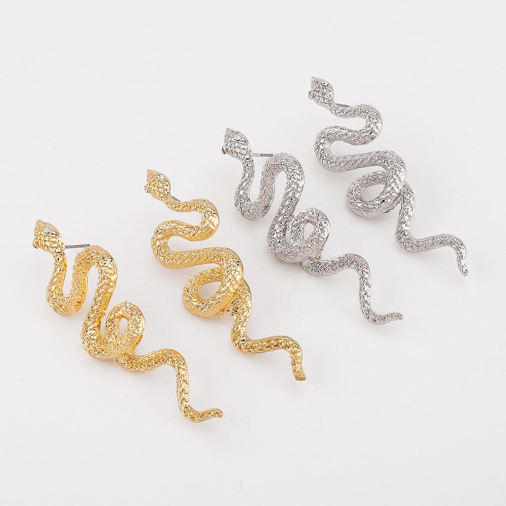 European American Twisted Snake Earrings Light Luxury Exquisite Zodiac Snake Animal Earrings For Women Trendy Fashion Jewelry