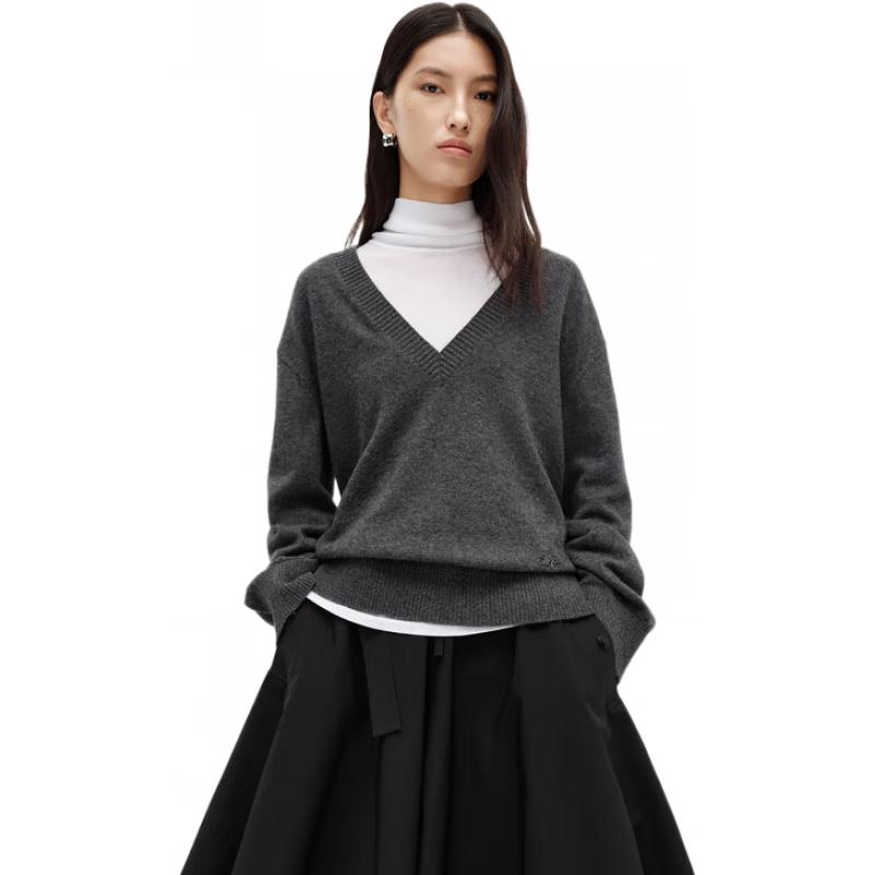 

MO&Co. Merino & Cashmere Loose V-Neck Sweater L