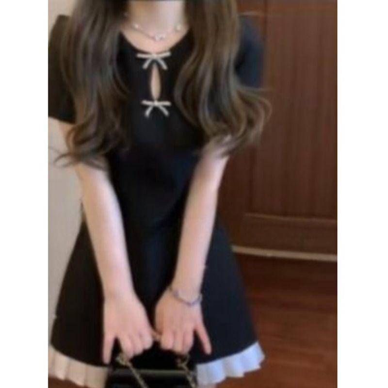 High-end Rich Girl Style Puff Sleeve Bow-covering Dress
