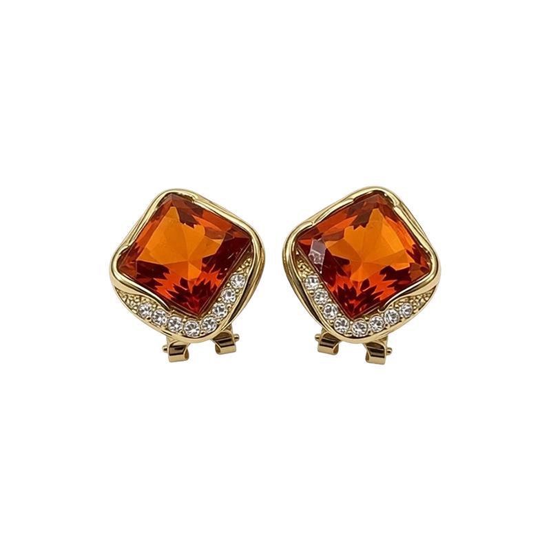 Silver Needle Luxury Rhinestone Square Geometric Earrings: Elegant Retro Ear Studs