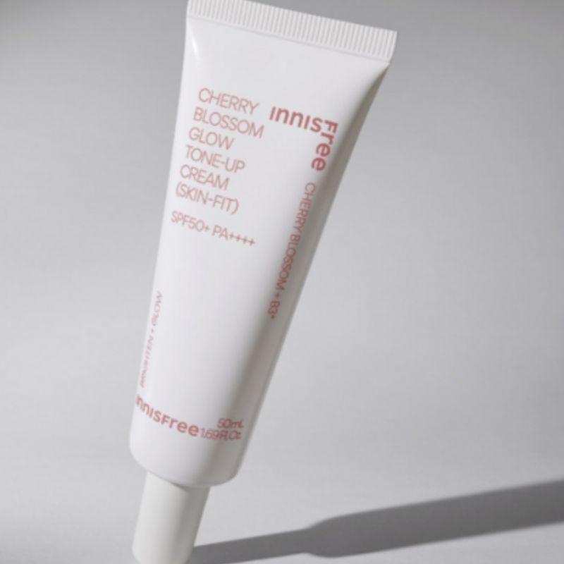 INNISFREE Cherry Blossom Glow Skin-Fit Tone-Up Cream SPF50+ PA++++ 50ml 1pcs